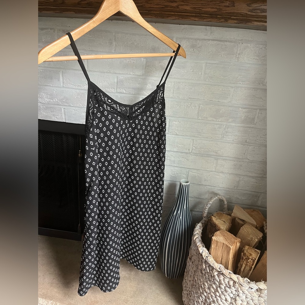 STRAPPY PATTERN DRESS